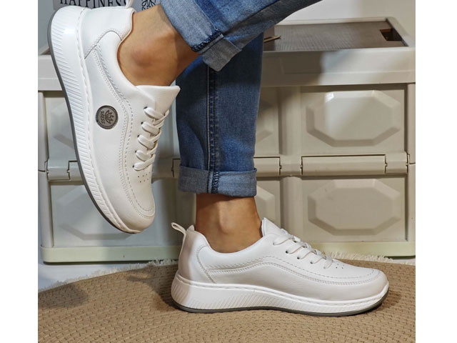 Дамски обувки от еко кожа 18115-2 Бели